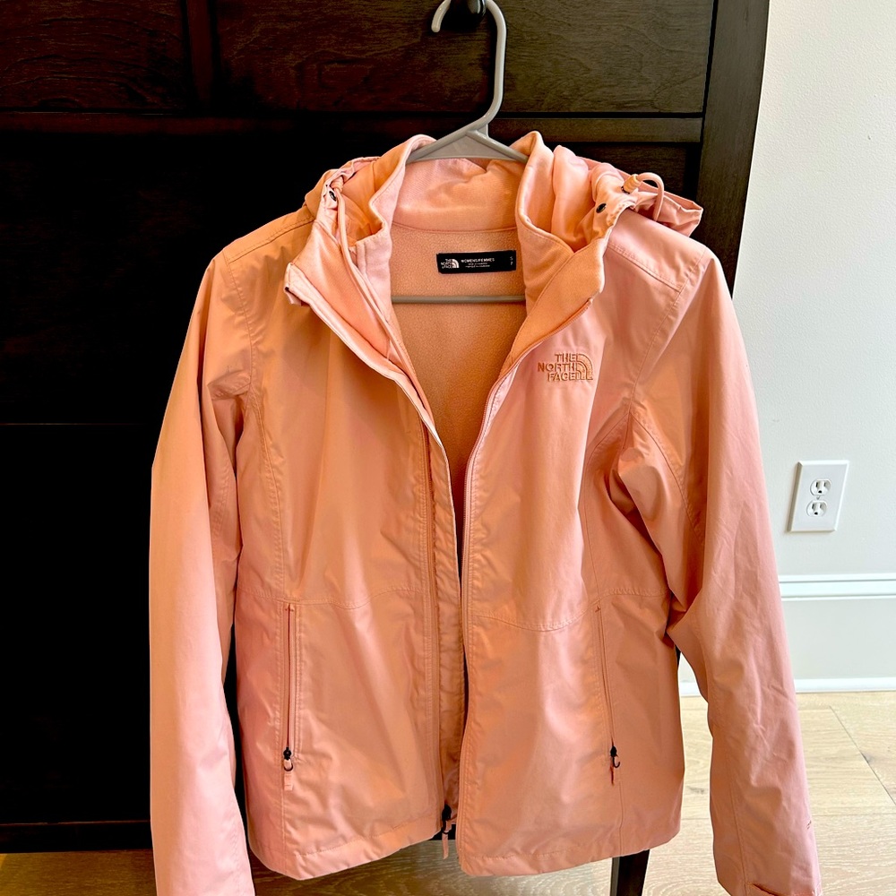 The North Face Womens City Rain Jacket